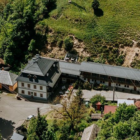 Penzion Bansky Dom Banská Štiavnica Exteriör bild