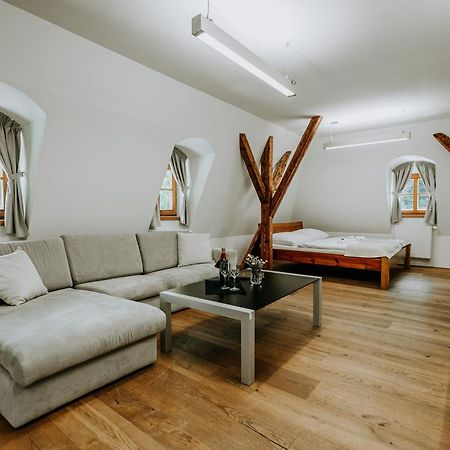 Penzion Bansky Dom Banská Štiavnica Exteriör bild